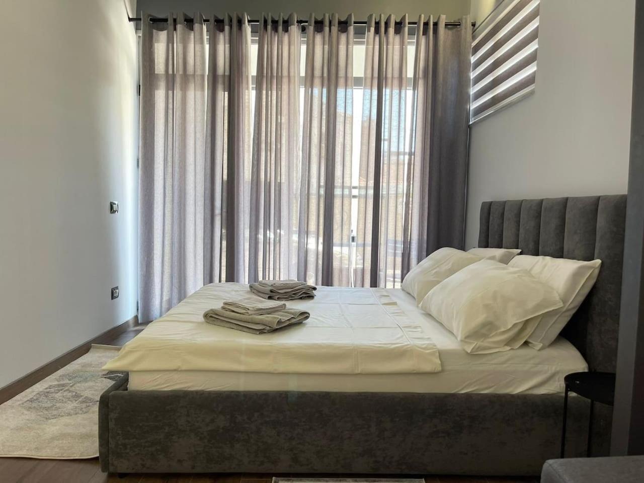 Central Charming Studio Old Town Durres Ngoại thất bức ảnh